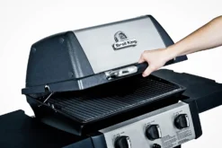 Broil King GEM 310 Gasgrill - Modell 2023 -Grill Verkaufs-Shop 16941 broil king gem 320 deckel 814152