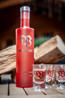 Vegefeuer Kräuter-Likör - Premium Liqueur - 55% - 700ml -Grill Verkaufs-Shop 19386 Vegefeuer Kraeuterlikoer