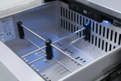 BULL Premium Outdoor Schubladen-Kühlschrank Mit LED Kontrollpanel, IPX4 Spritzwassergeschützt -Grill Verkaufs-Shop 22280 BULL Premium Kuehlschrank LED Bele 7 1613487089