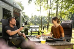 Grillfürst G201E 2-Brenner Gasgrill Portabel V2 - Campinggrill / Balkongrill 50mbar - Inkl. Untergestell -Grill Verkaufs-Shop Grillfuerst Campinggrill G201E Gasgrill