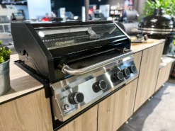 Grillfürst G490G 4-Brenner Einbaugrill - Black Edition - Mit Heckbrenner Und Gusseisen Rosten -Grill Verkaufs-Shop Grillfuerst G490 Einbau Gasgrill schwarz 1