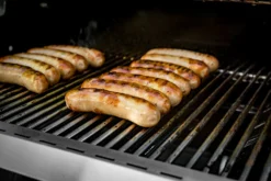 Grillfürst G510E 5-Brenner Gasgrill Mit Hochtemperaturbrenner Und Edelstahl Rosten -Grill Verkaufs-Shop Grillfuerst Gasgrill G510E Bratwurst