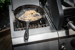 Grillfürst G520G 5-Brenner Gasgrill - Eintracht Frankfurt Edition - Gusseisenroste -Grill Verkaufs-Shop Grillfuerst Gasgrill Gusspfanne Steakzon 8