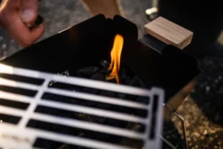 Knister Grill Original - Ausziehbarer Holzkohle Kompaktgrill -Grill Verkaufs-Shop Knister Grill anzuenden