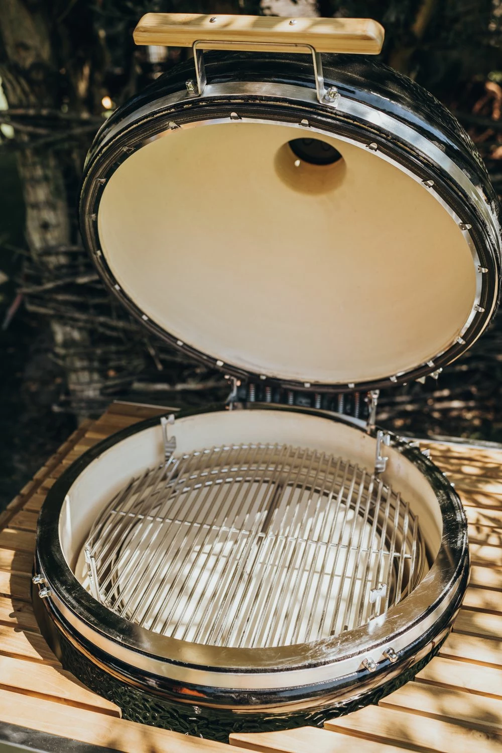 Monolith Grill LeCHEF PRO-Serie 2.0 Schwarz - MIT Gestell Und Seitentischen 7 Monolith Grill LeCHEF PRO-Serie 2.0 Schwarz - MIT Gestell Und Seitentischen – Bild 7