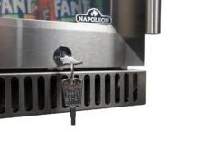 Napoleon Outdoor - Kühlschrank, 135 Liter, Linksdrehende Tür Mit Doppelverglasung Und LED Beleuchtung - Wasserdicht Nach IP24 25 Napoleon Outdoor - Kühlschrank, 135 Liter, Linksdrehende Tür Mit Doppelverglasung Und LED Beleuchtung - Wasserdicht Nach IP24 -Grill Verkaufs-Shop Napoleon Kuehlschrank abschliessbarNFR135OLGL