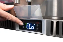 Napoleon Outdoor - Kühlschrank, 210 Liter, 2-türig Mit Doppelverglasung Und LED Beleuchtung - Wasserdicht Nach IP24 -Grill Verkaufs-Shop Napoleon Outdoor Kueche Kuehlschrank Eco Mode