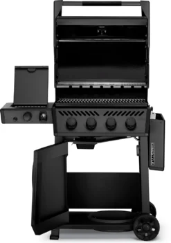 Napoleon Phantom Freestyle 425 Gasgrill, Mattschwarz - Mit Sizzle Zone Und Tür - Modell 2023 -Grill Verkaufs-Shop Napoleon Phantom Freestyle F425DSIBPK PHM Prod Open Str