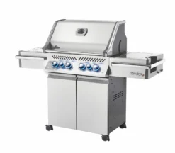 Napoleon Prestige Pro 500-3 Edelstahl Gasgrill Inkl. Drehspieß - X-DEAL Inkl. Napoleon Holzkohlegrill Kugelgrill Ø 57cm -Grill Verkaufs-Shop Napoleon Prestige Pro 500 seitlich 02 3
