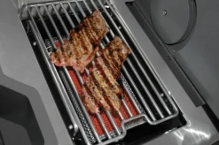 Napoleon Prestige Pro 665-3 Edelstahl Gasgrill Inkl. Drehspieß - X-DEAL Inkl. Napoleon TravelQ PRO285 Kompakt Gasgrill -Grill Verkaufs-Shop Napoleon Prestige Pro Sizzle Zone Steaks