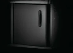 Napoleon Rogue SE 425 Gasgrill, Schwarz Mit Gussrosten - Hero Modell 2023 Inkl. Drehspieß - SMART Deal Inkl. Grillfürst Grill Control -Grill Verkaufs-Shop Napoleon Rogue SE 425 Unterschrank Tueren schwarz 1