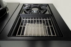 Outdoorchef Gas Kugelgrill Arosa 570 G Evo Black Style - Inkl. Blazing-/Cooking Zone Kit Plus 26 Outdoorchef Gas Kugelgrill Arosa 570 G Evo Black Style - Inkl. Blazing-/Cooking Zone Kit Plus -Grill Verkaufs-Shop Outdoochef Kugelgrill Arosa 570 G Blazing Zone