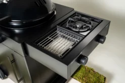 Outdoorchef Gas Kugelgrill Arosa 570 G Evo Black Style - Inkl. Blazing-/Cooking Zone Kit Plus 23 Outdoorchef Gas Kugelgrill Arosa 570 G Evo Black Style - Inkl. Blazing-/Cooking Zone Kit Plus -Grill Verkaufs-Shop Outdoorchef Arosa Blazing Zone Kit Cooking Zone Black