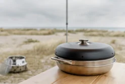 Petromax Camping Backofen -Grill Verkaufs-Shop Petromax Camping Backofen Lifestyle02