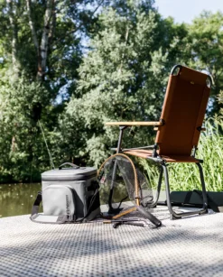 Petromax Kühltasche 22 Liter / Dunkelgrau -Grill Verkaufs-Shop Petromax Kuehltasche 22Liter grau Lifestyle