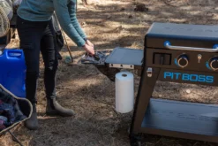 Pit Boss Plancha Grill Ultimate Plancha 2-Brenner - Mit Untergestell -Grill Verkaufs-Shop Pit Boss Planchagrill Ultimate 2 Brenner Halter Abfall