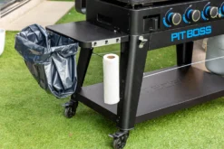 Pit Boss Plancha Grill Ultimate Plancha 4-Brenner - Mit Untergestell 39 Pit Boss Plancha Grill Ultimate Plancha 4-Brenner - Mit Untergestell -Grill Verkaufs-Shop Pit Boss Planchagrill Ultimate 4 Brenner Kuechenrollenhalter 1