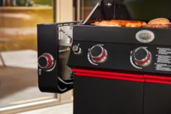 Rösle Videro G4-S VARIO+ Schwarz Gasgrill - FC Bayern Edition - Inkl. FC Bayern Abdeckhaube, Grillzange, Grillbürste Und Grillhandschuhe -Grill Verkaufs-Shop Roesle FC Bayern Grill Videro klappbare Seitenablage 1