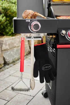 Rösle Videro G2-S VARIO+ Schwarz Gasgrill - FC Bayern Edition - Inkl. FC Bayern Abdeckhaube Und Grillbürste -Grill Verkaufs-Shop Roesle FC Bayern Videro Grill Prime Zone Besteckhaken 1