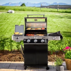 Rösle Gasgrill Videro G3-S VARIO+ Schwarz - Modell 2023 Inkl. Abdeckhaube -Grill Verkaufs-Shop Roesle Gasgrill Videro G3 S Mood 3