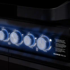 Rösle Gasgrill Magnum PRO G4-S - X-DEAL Inkl. Abdeckhaube, Gusseisen Grillplatte Und Drehspieß - Modell 2023 -Grill Verkaufs-Shop Roesle Magnum Pro G4 S Drehregler beleuchtet 2