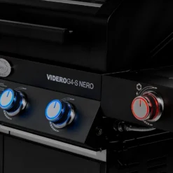 Rösle Gasgrill Videro G4-S Vario+ Nero Matt-schwarz - Modell 2023 -Grill Verkaufs-Shop Roesle Videro G4 S Vario NERO matt schwarz beleuchtet 3