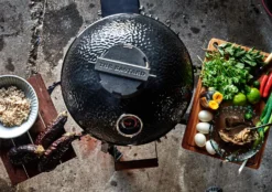 The Bastard Keramikgrill Classic Medium - Complete - Schwarz Glänzend - Modell 2023 -Grill Verkaufs-Shop The Bastard Classic Medium Kamado Grill schwarz