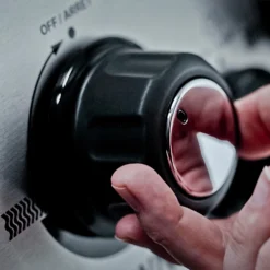 Broil King Crown 490 Gasgrill - Modell 2023 -Grill Verkaufs-Shop broil king crown 490 drehregler 865282