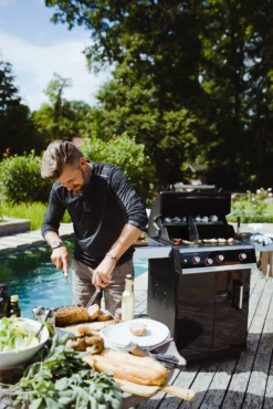 Outdoorchef Dualchef 325 G Gasgrill Mit Seitenkocher + BLAZING ZONE Infrarotbrenner 24 Outdoorchef Dualchef 325 G Gasgrill Mit Seitenkocher + BLAZING ZONE Infrarotbrenner -Grill Verkaufs-Shop outdoorchef dualchef 325 g garten 18 700 02