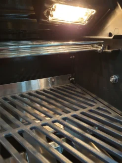 Outdoorchef Dualchef S 425 G Edelstahl Gasgrill Mit Seitenkocher + BLAZING ZONE Infrarotbrenner -Grill Verkaufs-Shop outdoorchef dualchef beleuchtung 2